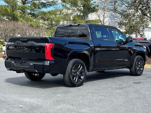 2024 Toyota Tundra Hybrid Platinum