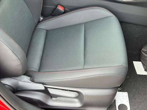 2025 Toyota Prius L