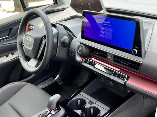 2025 Toyota Prius L