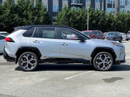 2025 Toyota RAV4 Hybrid SE