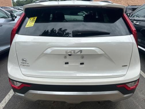 2024 Kia Niro LX
