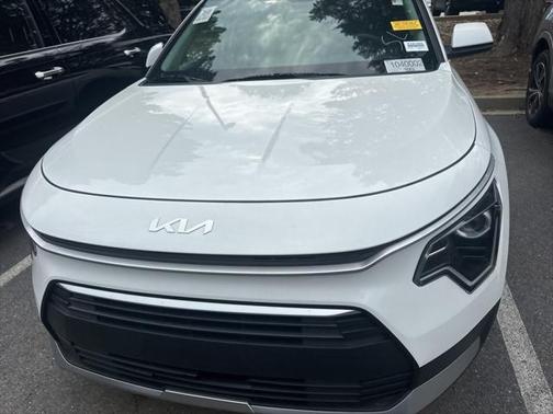 2024 Kia Niro LX