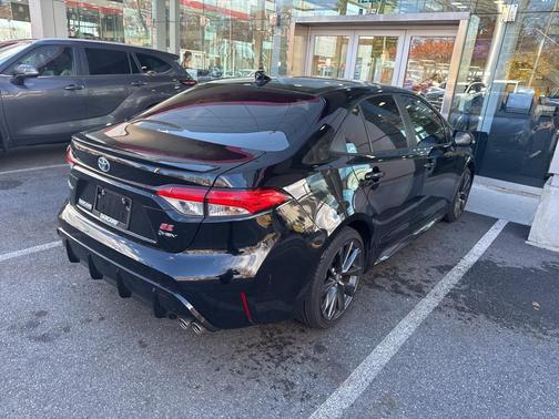 2025 Toyota Corolla Hybrid SE