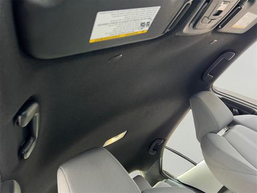 2025 Toyota Corolla Hybrid SE