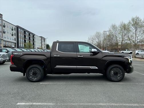2025 Toyota Tundra Hybrid 1794 Edition