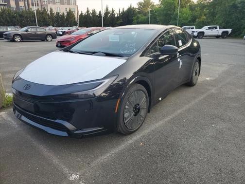 2025 Toyota Prius L
