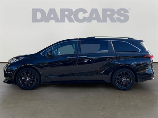 2023 Toyota Sienna XSE 7 Passenger