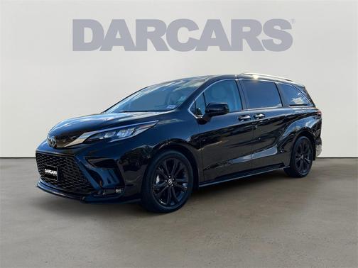 2023 Toyota Sienna XSE 7 Passenger