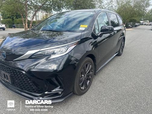 2023 Toyota Sienna XSE 7 Passenger