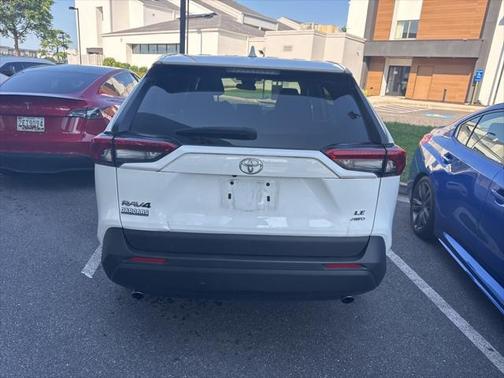 2022 Toyota RAV4 LE
