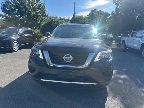 2019 Nissan Pathfinder S