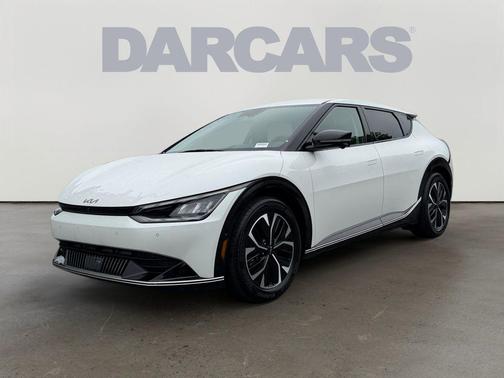 Snow White Pearl 2023 Kia EV6 Wind
