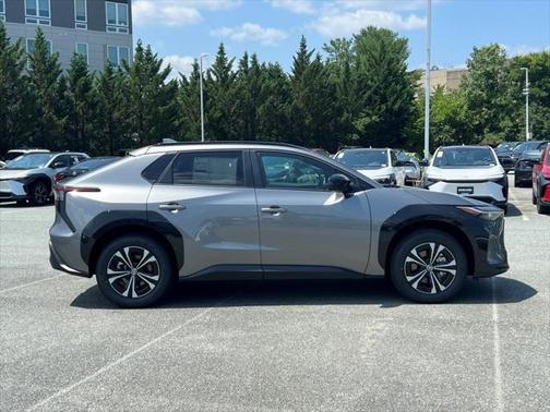 2025 Toyota bZ4X XLE
