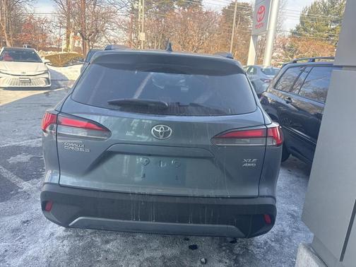 2024 Toyota Corolla Cross XLE