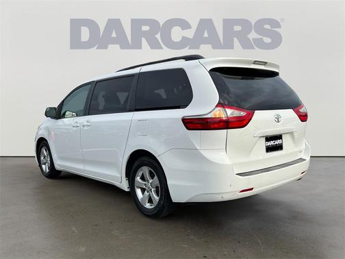 2017 Toyota Sienna LE