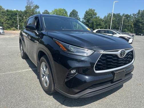 2021 Toyota Highlander LE
