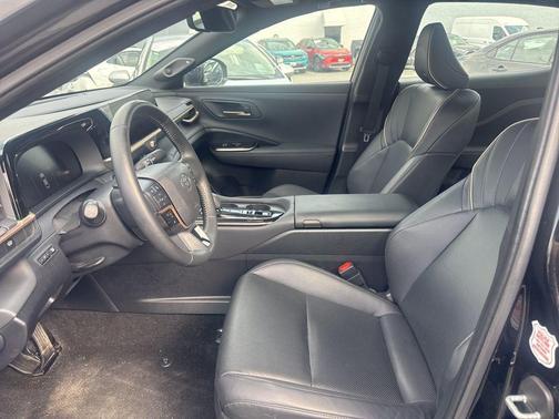 Black 2024 Toyota Crown Limited