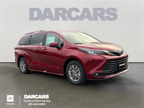 2025 Toyota Sienna XLE