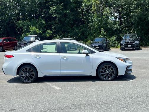2025 Toyota Corolla Hybrid SE