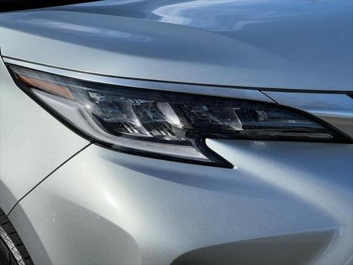 2024 Toyota Sienna XSE 7 Passenger