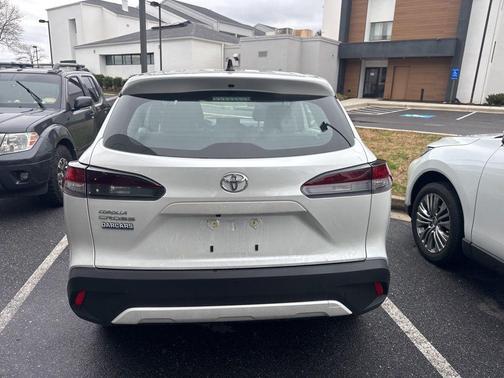 Pearl 2026 Toyota Corolla Cross L