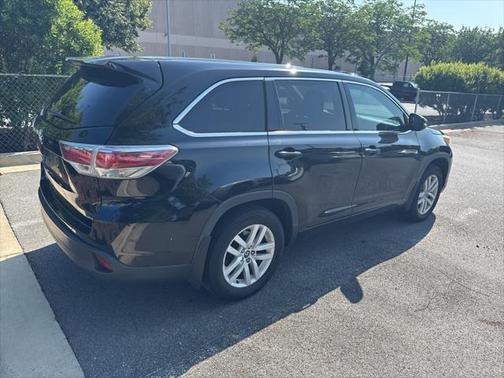 2016 Toyota Highlander LE