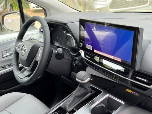 2025 Toyota Sienna XLE 7 Passenger