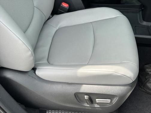 2025 Toyota Sienna XLE 7 Passenger