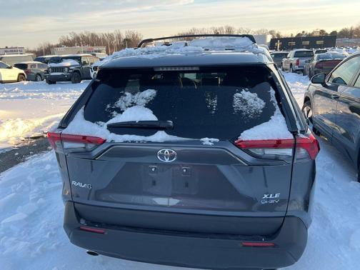 2025 Toyota RAV4 Hybrid XLE