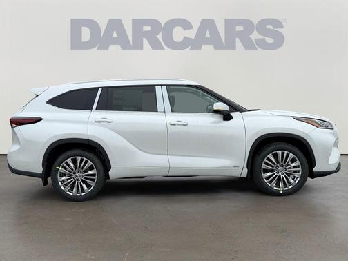 2026 Toyota Highlander Hybrid Platinum