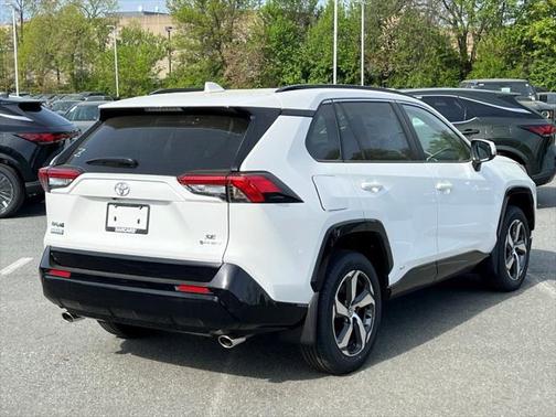 2025 Toyota RAV4 Hybrid SE