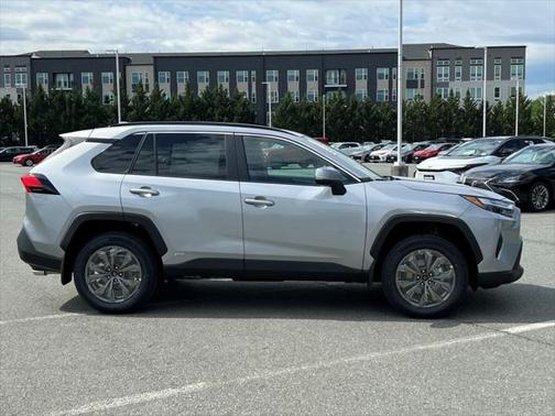 2025 Toyota RAV4 Hybrid XLE Premium