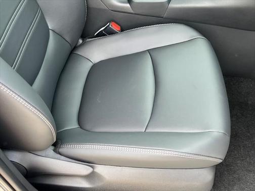 2025 Toyota RAV4 Hybrid XLE Premium