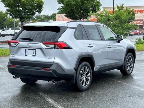2025 Toyota RAV4 Hybrid XLE Premium