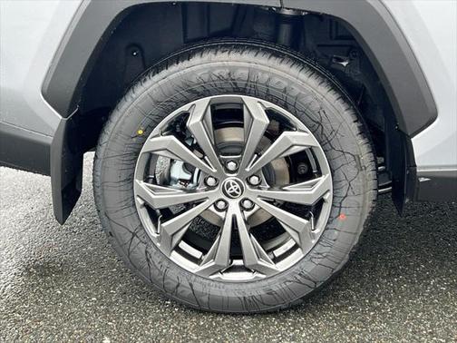 2025 Toyota RAV4 Hybrid XLE Premium