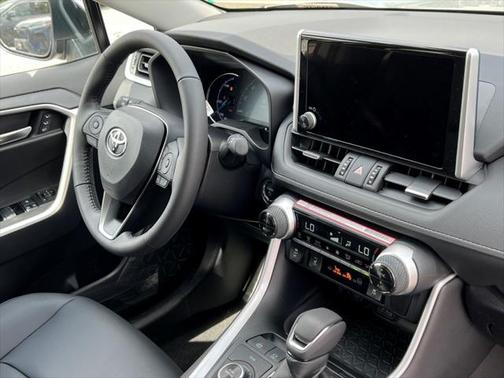 2025 Toyota RAV4 Hybrid XLE Premium