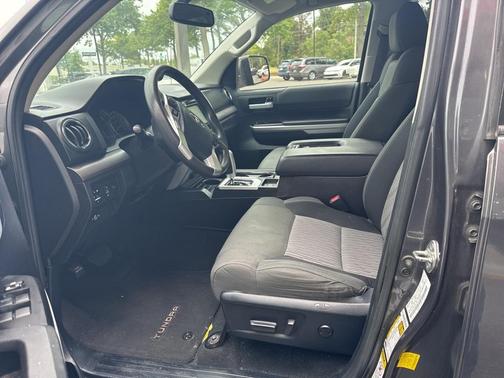 2015 Toyota Tundra SR5