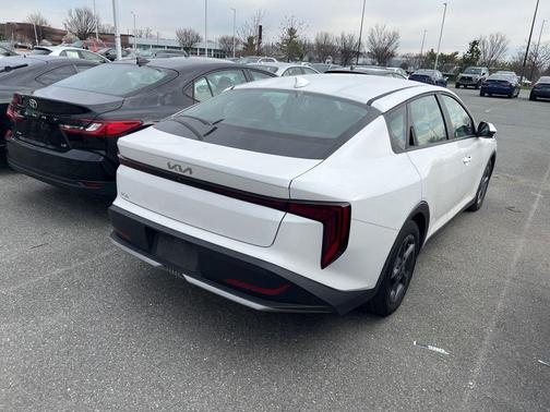 Snow White Pearl 2025 Kia K4 LXS