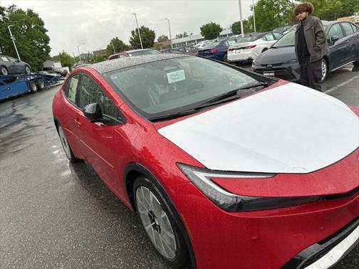 2025 Toyota Prius L
