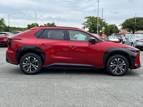 2025 Toyota bZ4X XLE