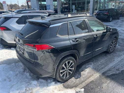 2022 Toyota Corolla Cross XLE