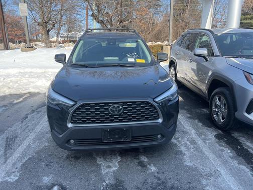 2022 Toyota Corolla Cross XLE