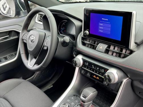 2025 Toyota RAV4 Hybrid SE