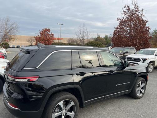 2023 Jeep Grand Cherokee 4xe Base