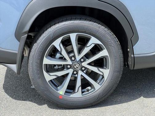 2025 Toyota Corolla Cross XLE