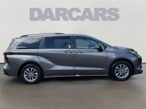 Predawn Gray Mica 2023 Toyota Sienna XLE