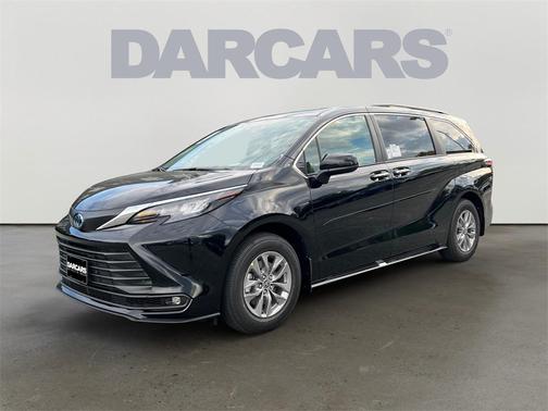2025 Toyota Sienna XLE 7 Passenger