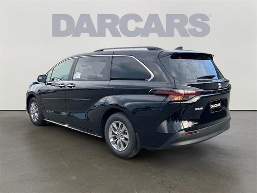 2025 Toyota Sienna XLE 7 Passenger