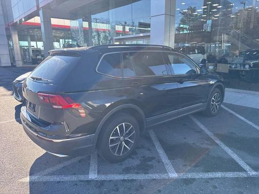 2021 Volkswagen Tiguan 2.0T SE R-Line Black
