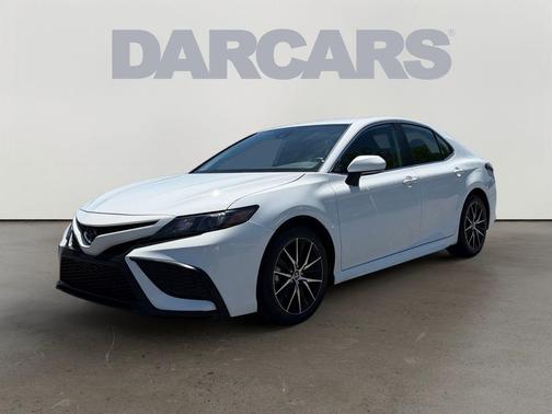 Ice Cap 2024 Toyota Camry SE